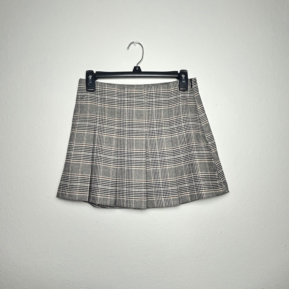 H&M Divided Grey Glen Plaid Pleated Mini Skirt Size 2 NWT Academic Preppy